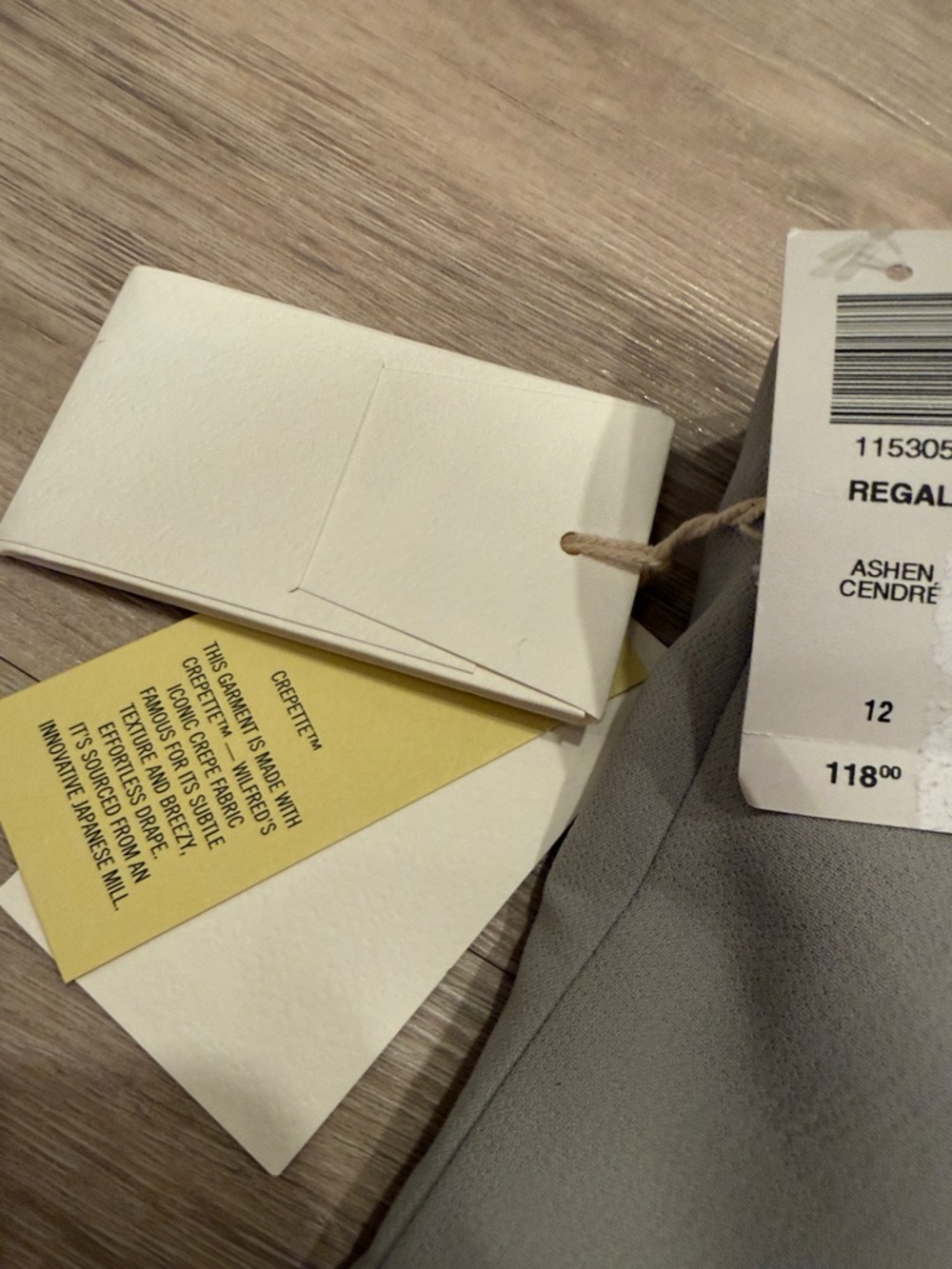New Aritzia Regal Vest Crepette Grey - Picture 4 of 4